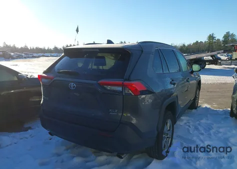 2022 Toyota Rav4 Xle из США, поврежденный, VIN 2T3P1RFV2NW265315